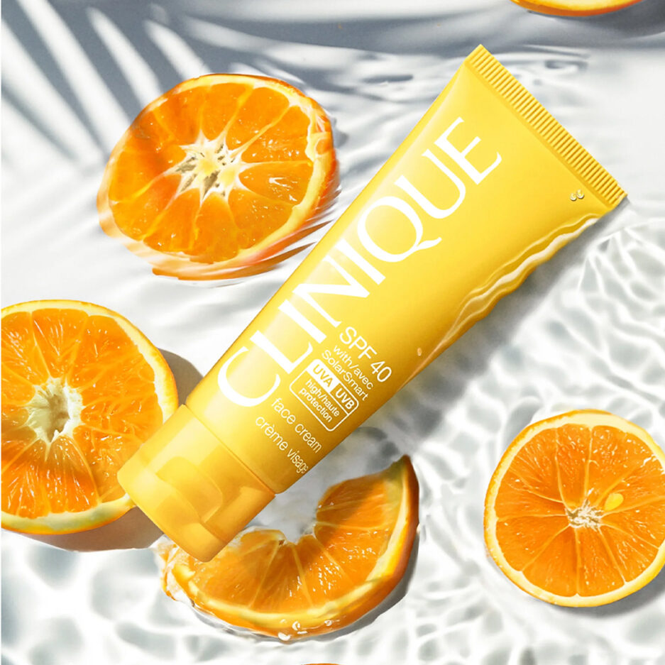کرم ضد آفتاب جوانساز و ضد چروک SPF 40 کلینیک | Clinique - Image 2