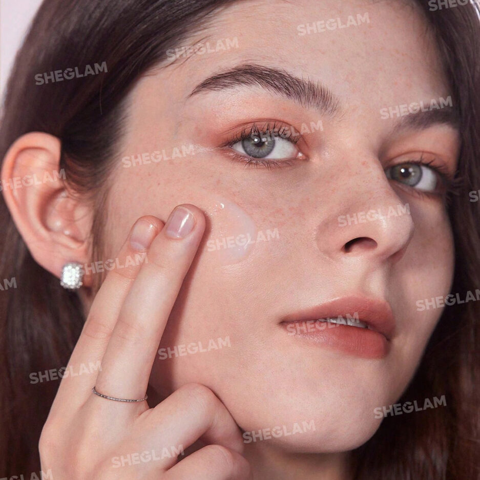 پرایمر مرطوب کننده مدل لاو دایو ات فرست سایت شیگلم | Sheglam - Image 3