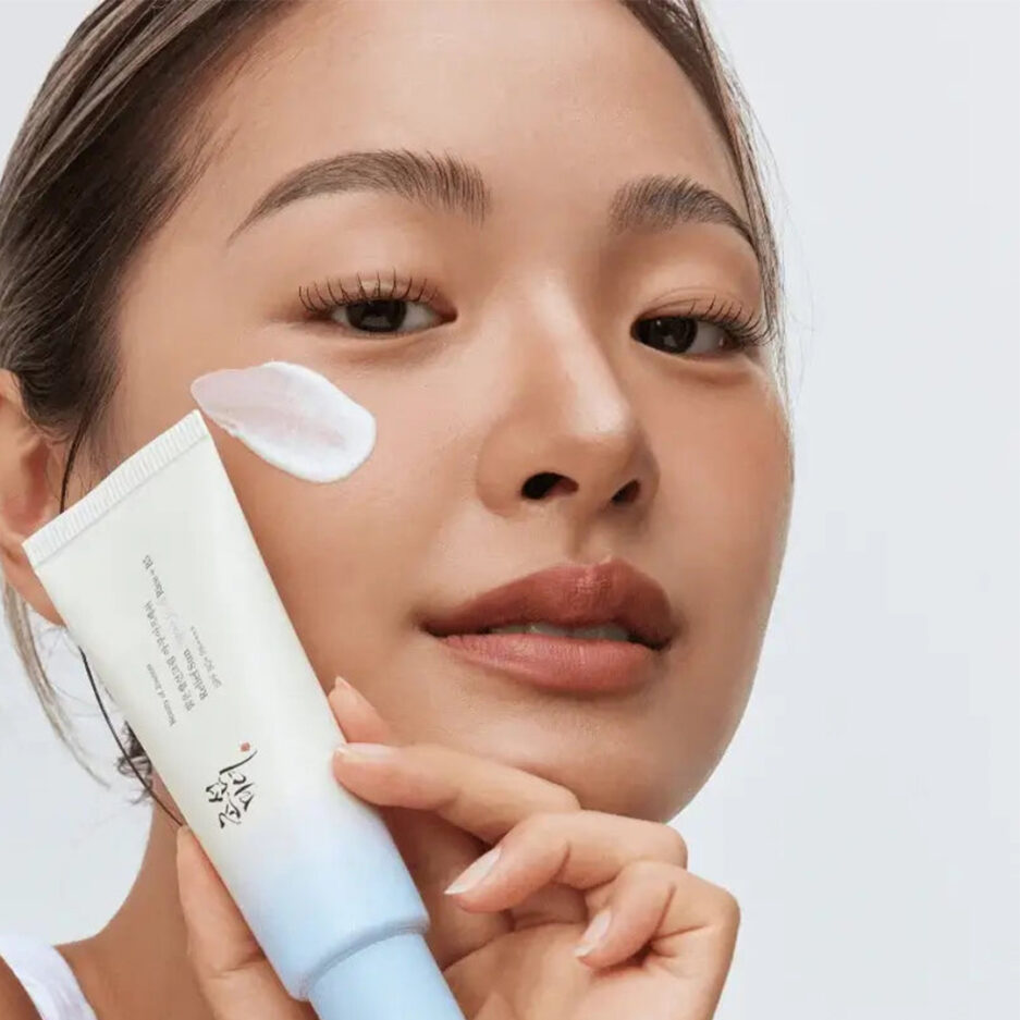 کرم ضدآفتاب بی رنگ SPF50 مدل Aqua fresh حجم 50 میل بیوتی آف جوسان | Beauty of Joseon - Image 4