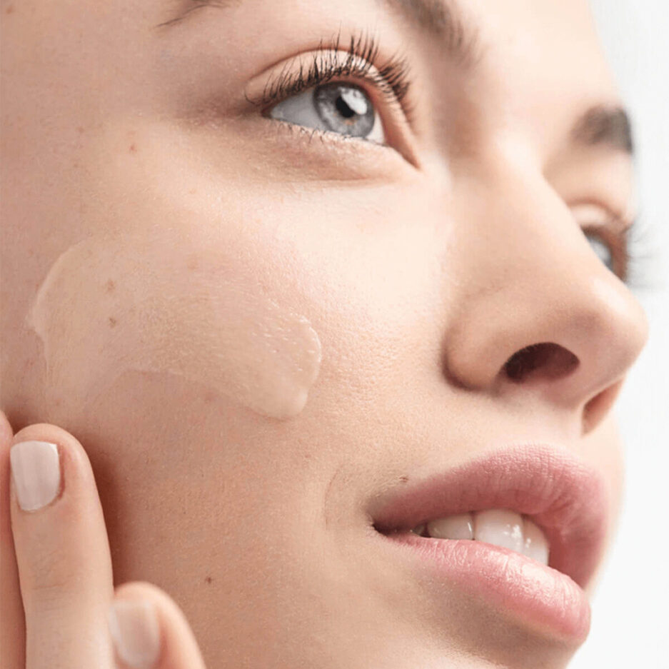 لوسیون مرطوب کننده و آبرسان مدل Dramatically Different حجم 125 میل کلینیک | Clinique - Image 7