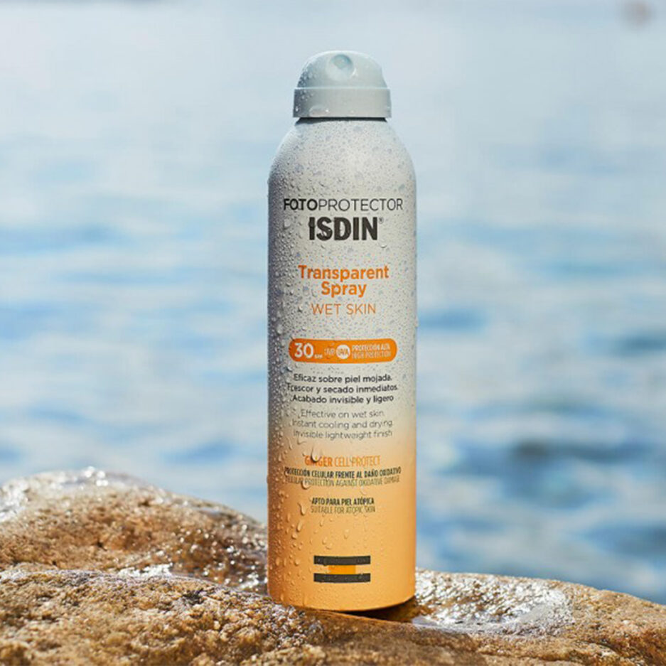اسپری ضدآفتاب صورت و بدن SPF30 حجم 250 میل ایزدین | Isdin - Image 2