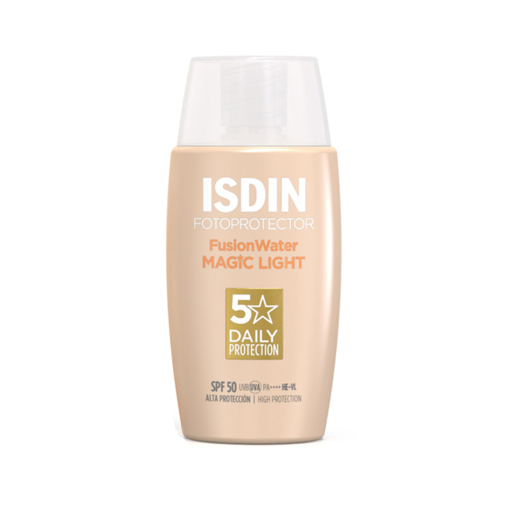ضد آفتاب فیوژن واتر مجیک رنگی SPF50 Light ایزدین | ISDIN